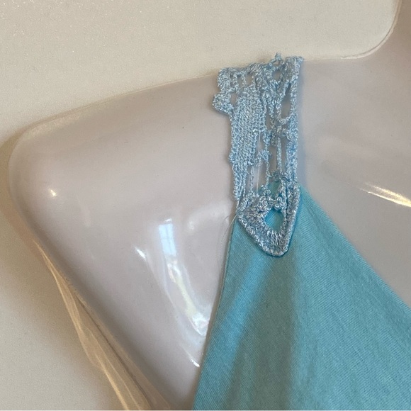 Sirens Light Blue Cowl Neck Lace Racerback Top Size Small - Picture 6 of 16